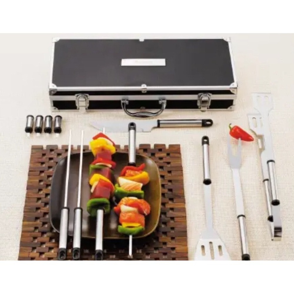 BBQ Grill Master Tool Set Food Cooking Grilling NWT 1400-32 BK with black case
